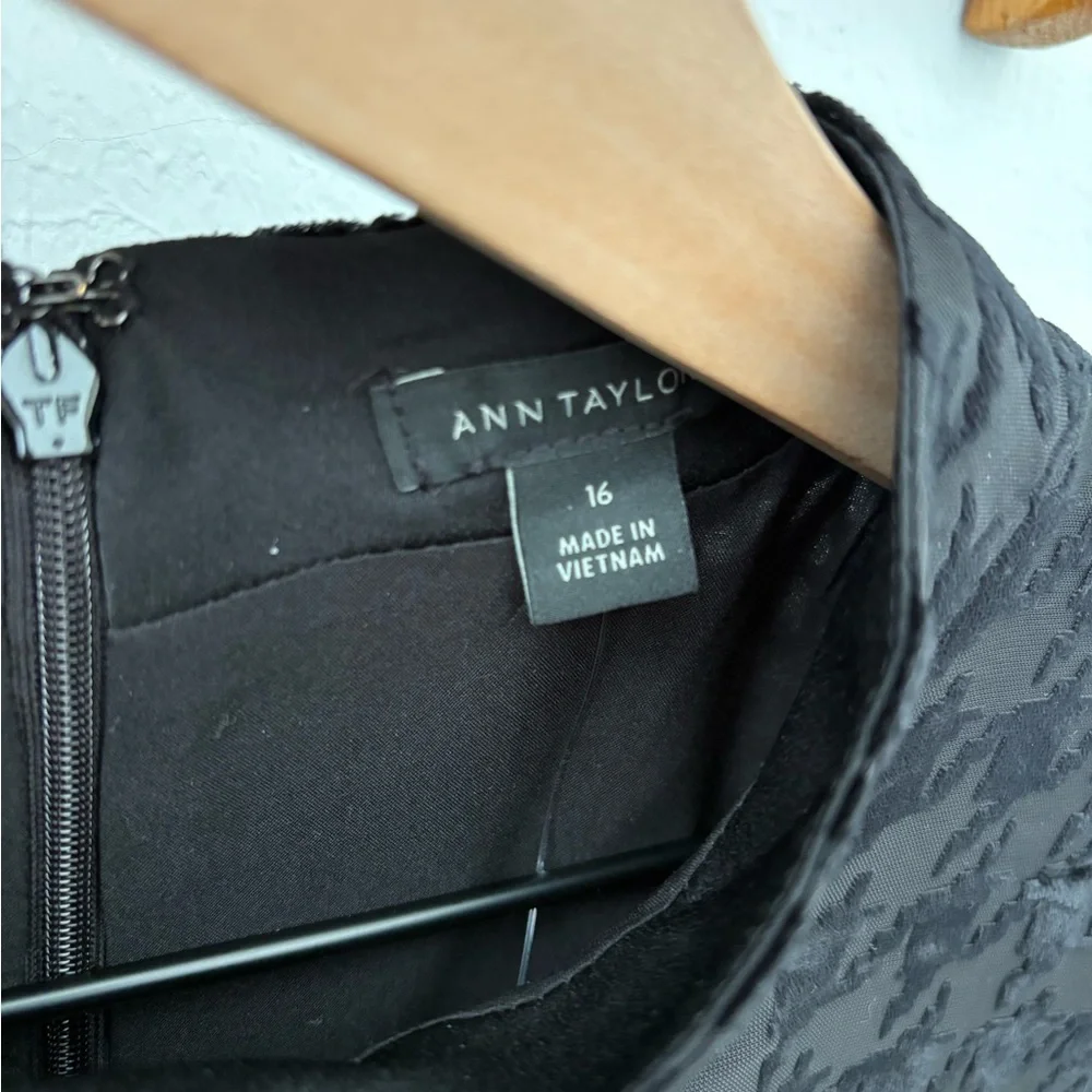 Ann Taylor NWT Black Houndstooth Sheer Sleeve A-Line Belted Dress Size 16 - Picture 5 of 11